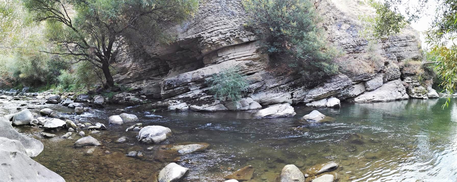 Eurasian otter habitat Vayots Dzor (3)